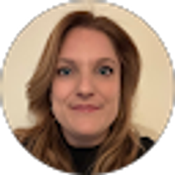 Profile photo of Amanda Vitale