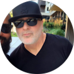 Profile photo of Shawn Knight