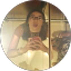 Profile photo of Nicole Robb