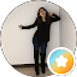 Profile photo of Girl With A Laptop