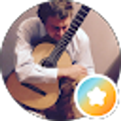 Profile photo of Elliott Mills