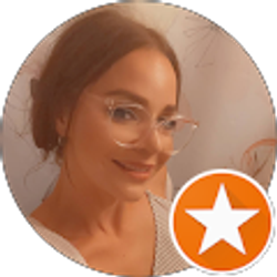 Profile photo of Mariana Flores