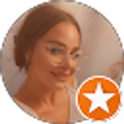 Profile photo of Mariana Flores