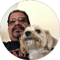 Profile photo of Eddie Livas