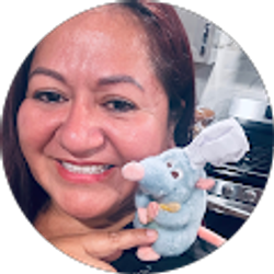 Profile photo of Ana Morales