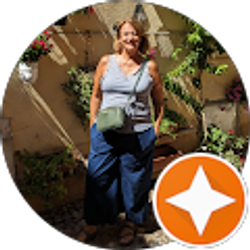 Profile photo of Julie Trivers