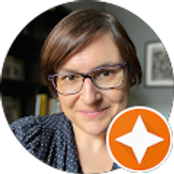 Profile photo of Lisa Jasinski