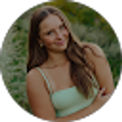 Profile photo of Lucy Stangenes