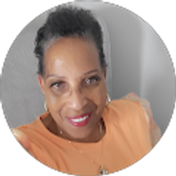 Profile photo of Kim Dozier