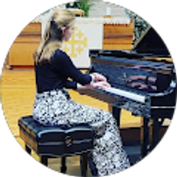 Profile photo of Arika Kleinschmidt