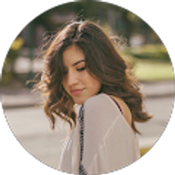 Profile photo of Caro Mora