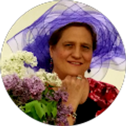 Profile photo of Donna Hanscom