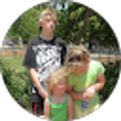 Profile photo of Shelley Crouse