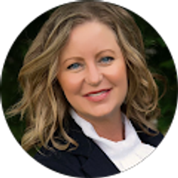 Profile photo of Angie Lauren Jersey Shore Real Estate 3DX