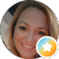 Profile photo of Lacie Holden