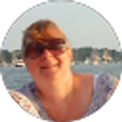 Profile photo of Lana Leonard