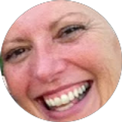 Profile photo of Lisa Halbert