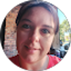 Profile photo of April Simpson