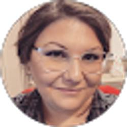 Profile photo of Lauren Saegert
