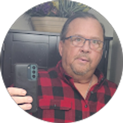 Profile photo of Craig Holmes