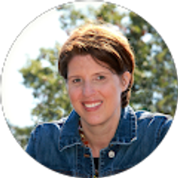 Profile photo of Mandy Hasslen