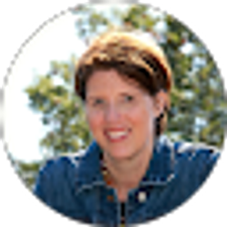 Profile photo of Mandy Hasslen