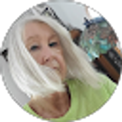 Profile photo of Joyce Magly