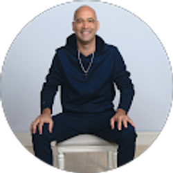 Profile photo of Colin Cade