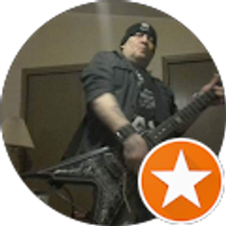 Profile photo of Robert Sheehan