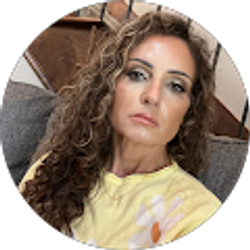 Profile photo of Tara Robinson