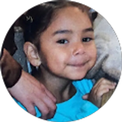 Profile photo of Kelly Tinoco