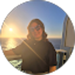 Profile photo of Andi Simmons