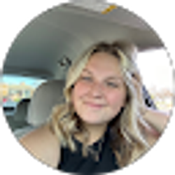 Profile photo of Claire Evans