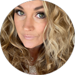 Profile photo of Jackie Smith