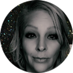 Profile photo of Lisa Vezina-Bryant