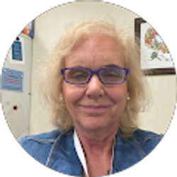 Profile photo of Lisa Vanzandt