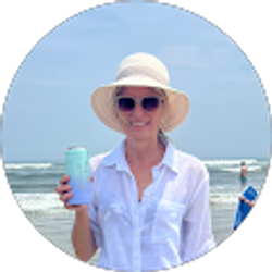 Profile photo of Colette McKelvey