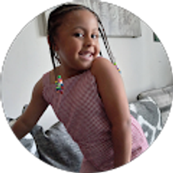 Profile photo of lorna clements