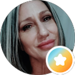 Profile photo of Amanda Dixon