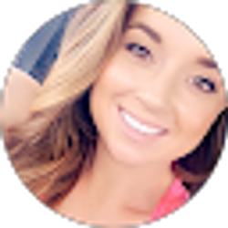 Profile photo of Holly DeVillez
