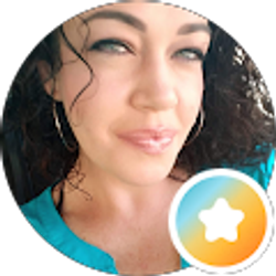 Profile photo of Nicole Aceres