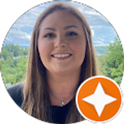 Profile photo of Nicole Groves