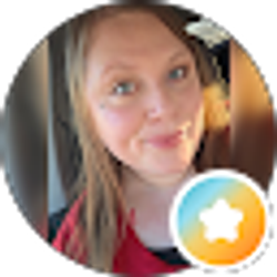 Profile photo of Lindsay Gomez