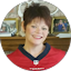 Profile photo of Nikki Pena