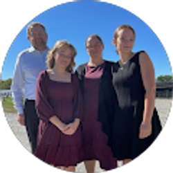 Profile photo of Nora Hochstetler