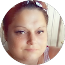 Profile photo of Lindsay Harris