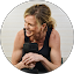 Profile photo of Molly Zanne