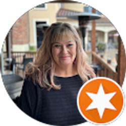 Profile photo of Carolyn Parker