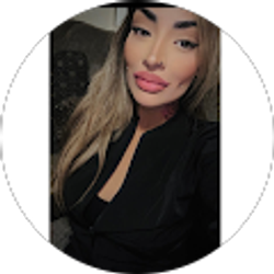 Profile photo of Alexandra Castaneda