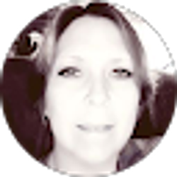 Profile photo of Tina Becker